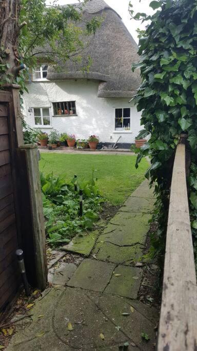 Entire Thatched Cottage Melbourn Εξωτερικό φωτογραφία